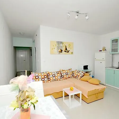 Апартаменты Antonio Трогир